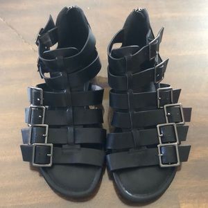 Size 8 straps ankle Gladiator sandals